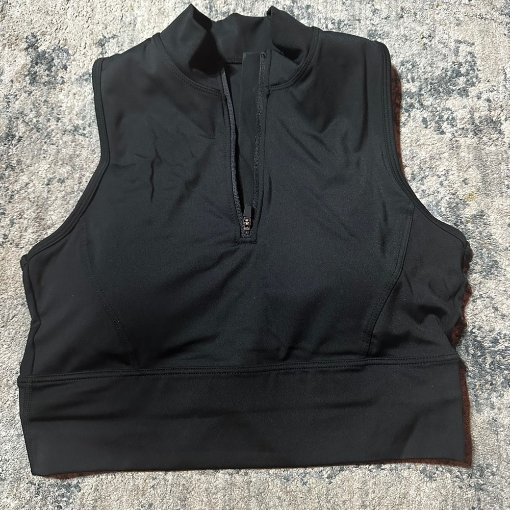 EVLV Black Sleeveless Mock Neck Quarter Zip Crop Athletic Top Women Size L‎